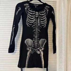 Dollskill Halloween costume - skeleton dress